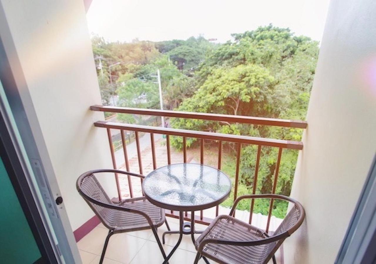 Bloom Guesthouse Chiang Mai Luaran gambar